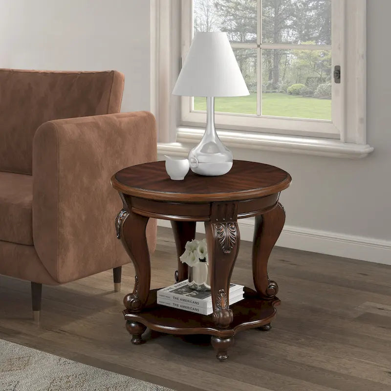 Table d'appoint ronde avec étagère inférieure et pieds galbés