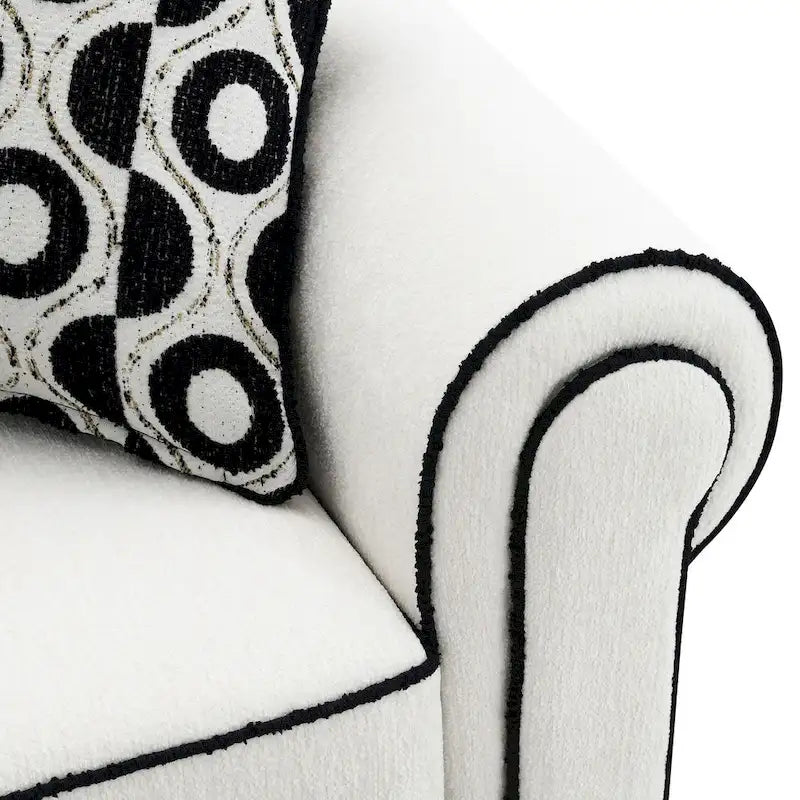 Causeuse en chenille blanche avec coussins décoratifs