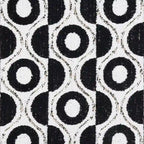 Causeuse en chenille blanche avec coussins décoratifs