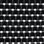 Causeuse en chenille blanche avec coussins décoratifs