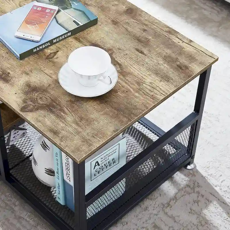 Table basse à 3 niveaux avec structure en métal et étagères en MDF
