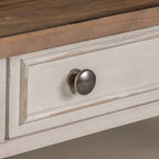 Table basse en bois brossé blanc antique avec accents tabac