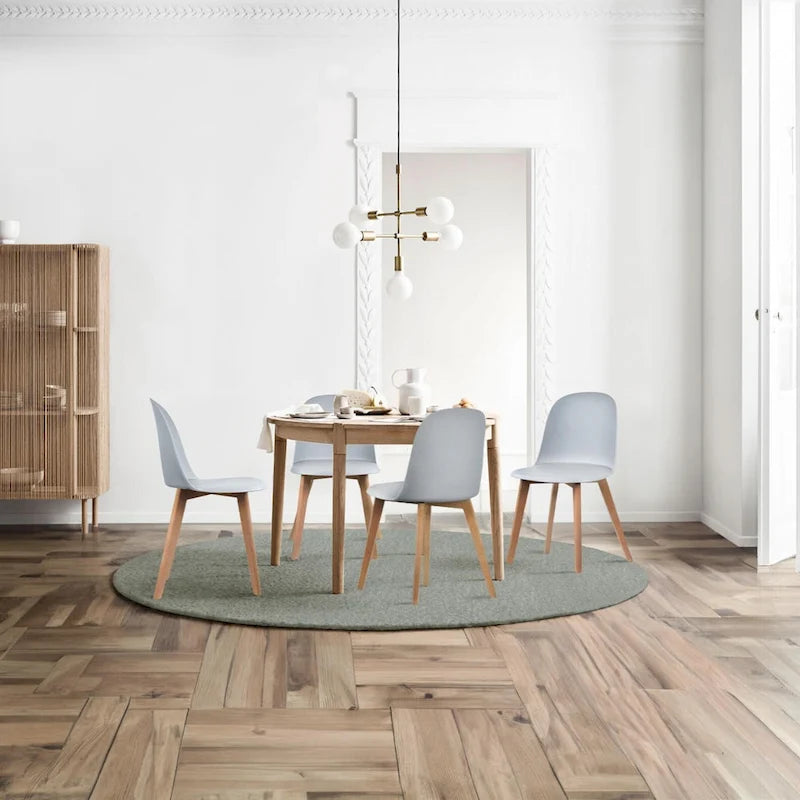 Lot de 2 chaises de salle à manger en plastique avec piètement en bois